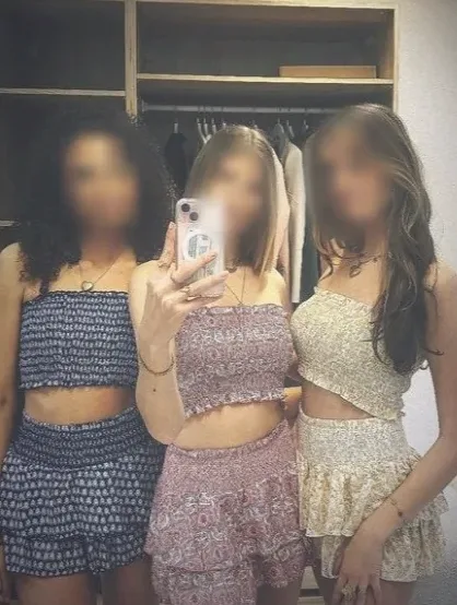 Amira, 20