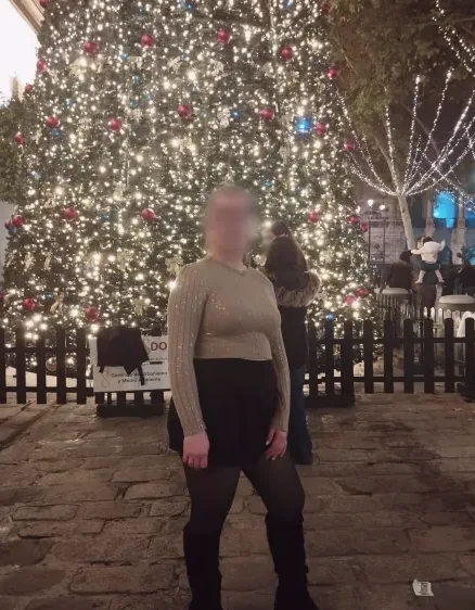 Bethan, 23