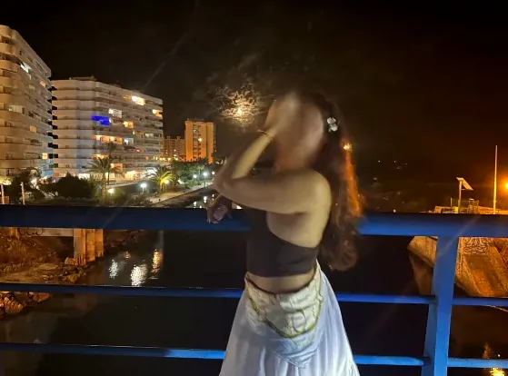 Cerys, 18