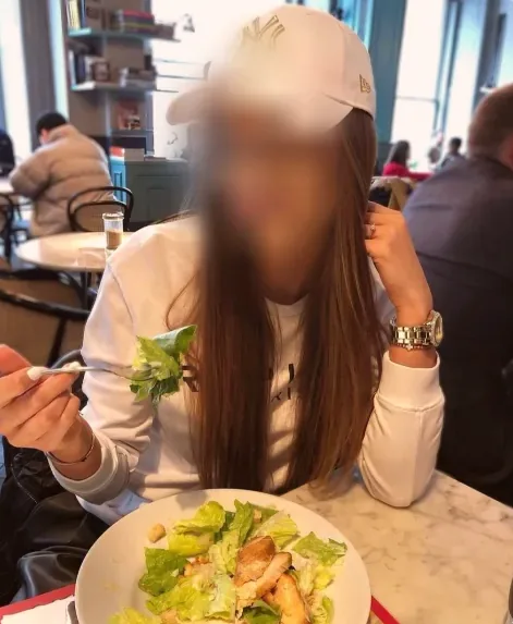 Daisy, 32