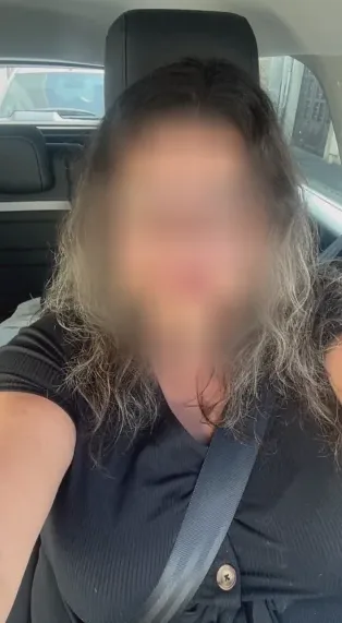Evie, 33