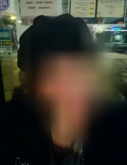 Ffion, 35