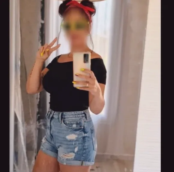 Gemma, 37