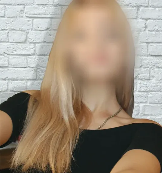 Harleen, 24