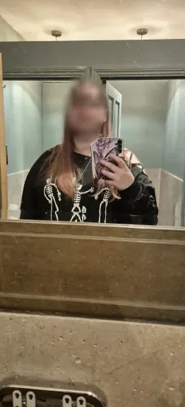 Isla, 21