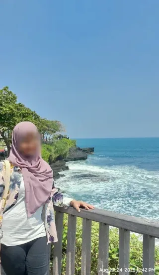 Leila, 37