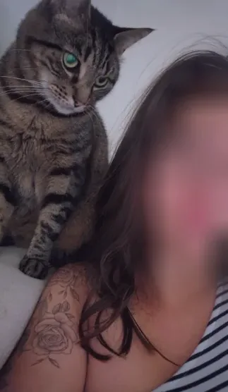 Leila, 28