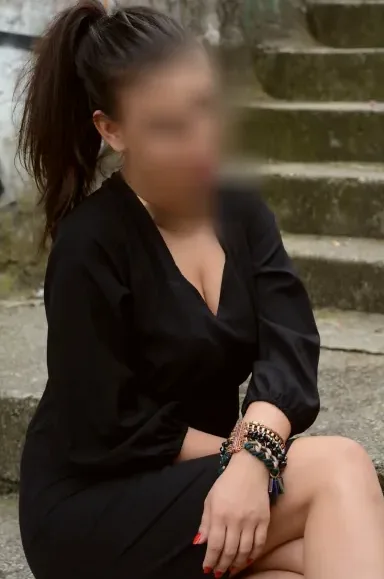 Mehak, 31