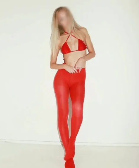 Nadia, 21