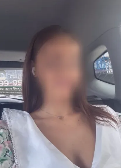 Olivia, 35