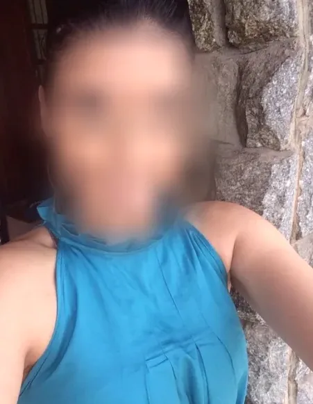 Rosie, 34