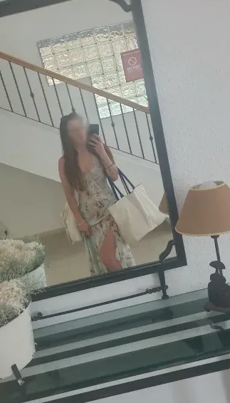 Rosie, 28