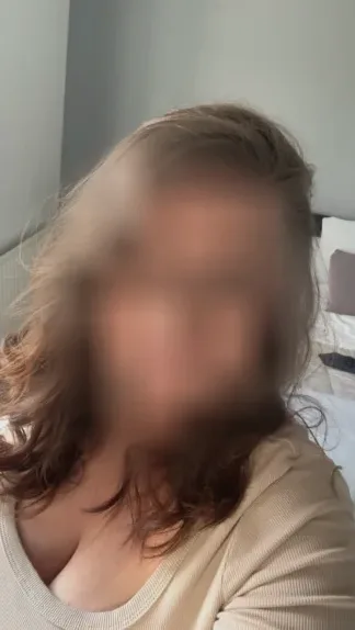 Rosie, 36