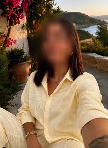 Saoirse, 23